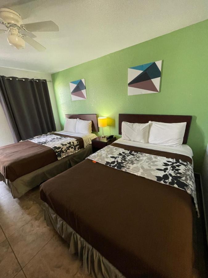 Hwy 59 Motel Laredo Medical Center Esterno foto