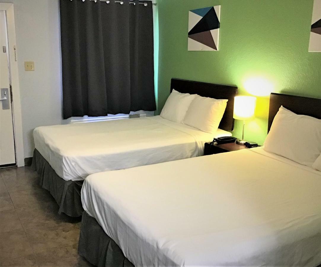 Hwy 59 Motel Laredo Medical Center Esterno foto
