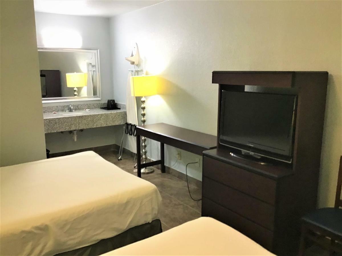 Hwy 59 Motel Laredo Medical Center Esterno foto